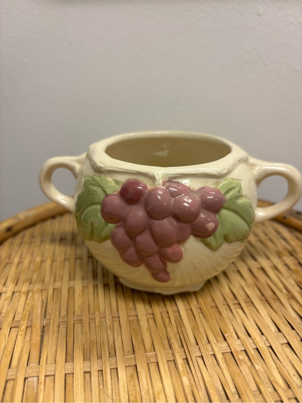 Cream Ceramic Grape Dish with Mauve Grapes and Green Leaves